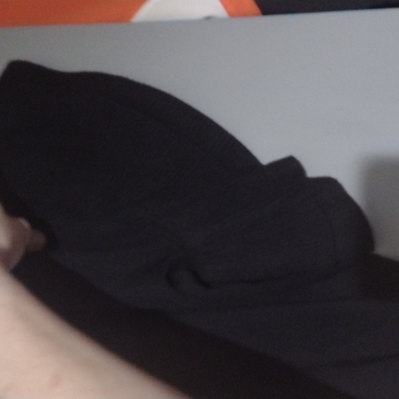 Madison Lilly sweater small - Picture 2 of 8